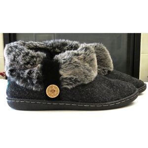 Woolrich Women's Grand Lodge Wool Slipper with Rubber Sole  size 6 EUC